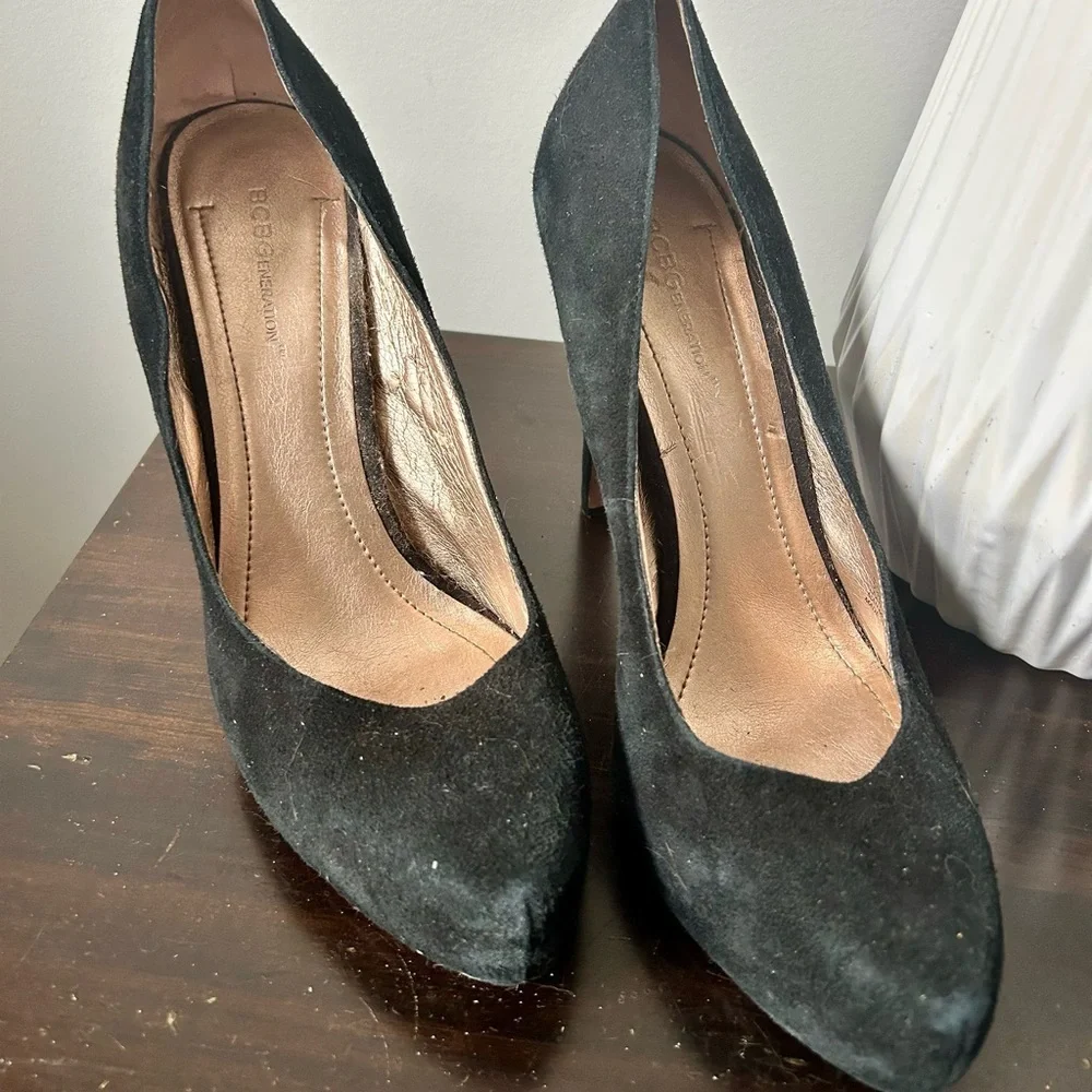 BCBG stilettos black